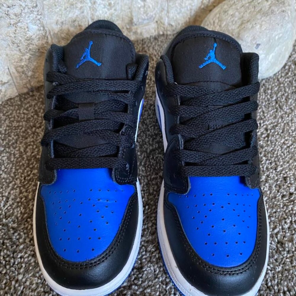 NIKE Air Jordan 1 Low (Size: 4Y /BigKids) *NWT* - Picture 6 of 12